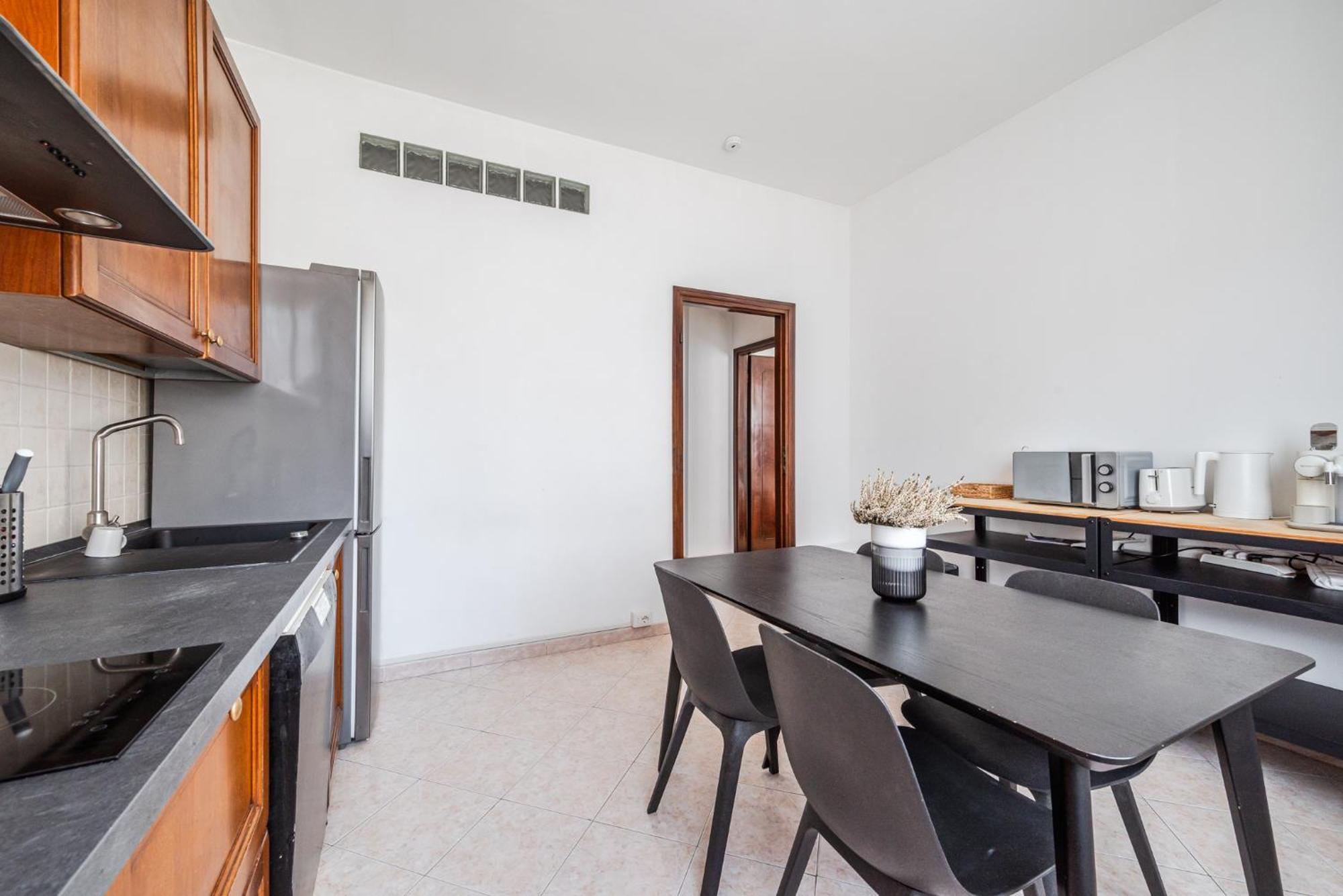 Roma 23, Smartstay Rozzano Luaran gambar